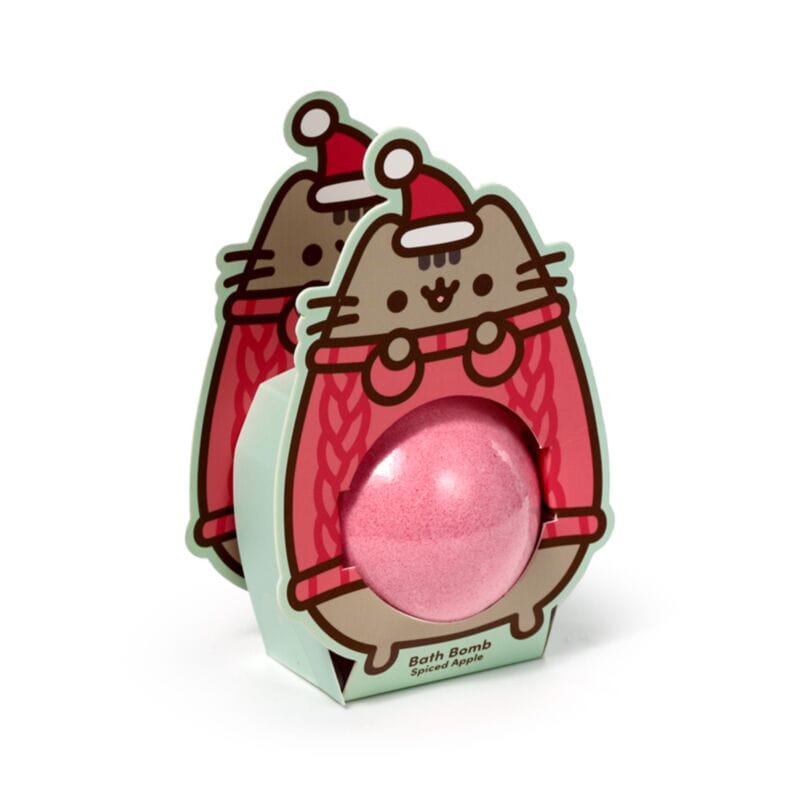 Christmas Jumper Pusheen bath bomb gift box with spiced apple fragrance