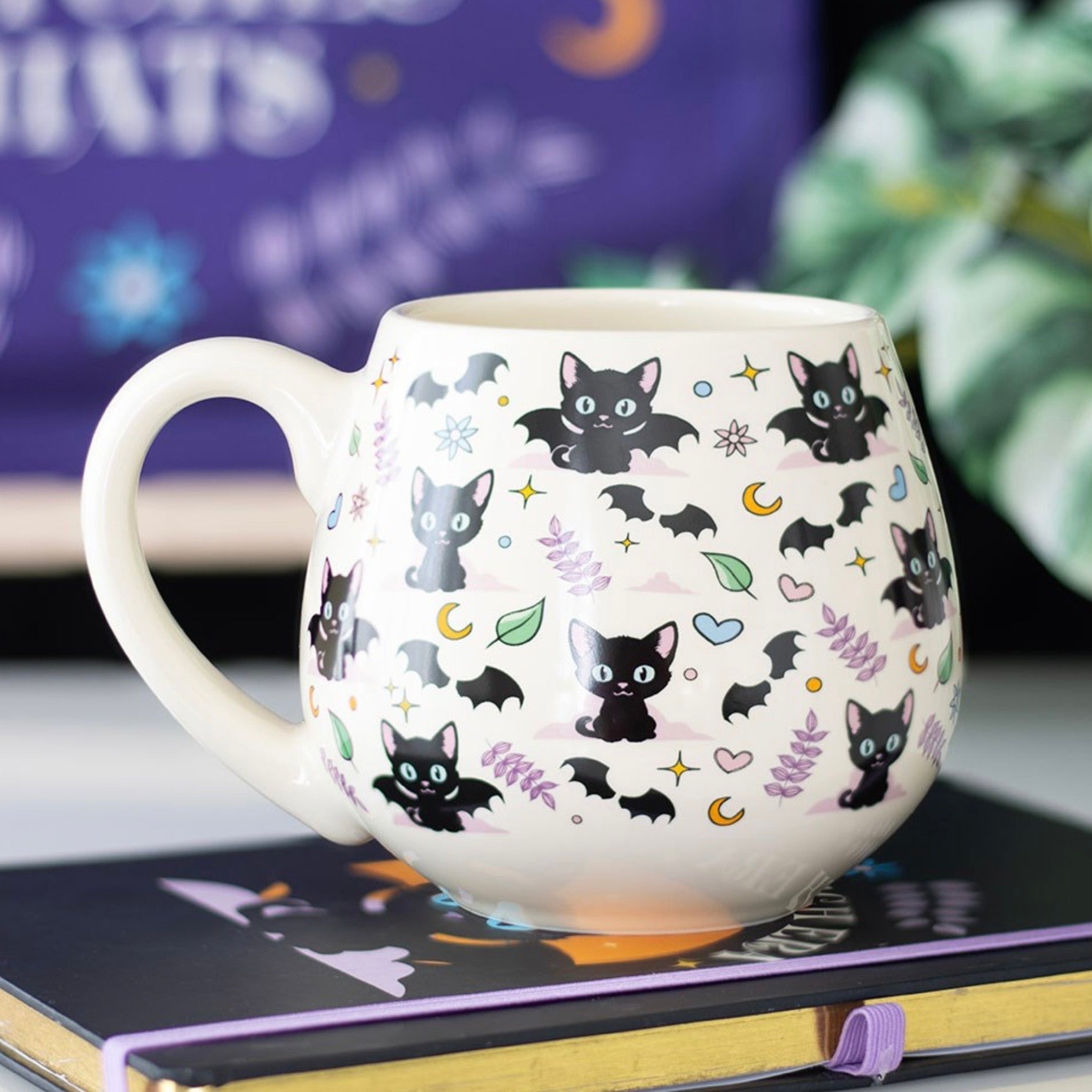Cute and Creepy Cats Large Rounded Mug in Gift Box