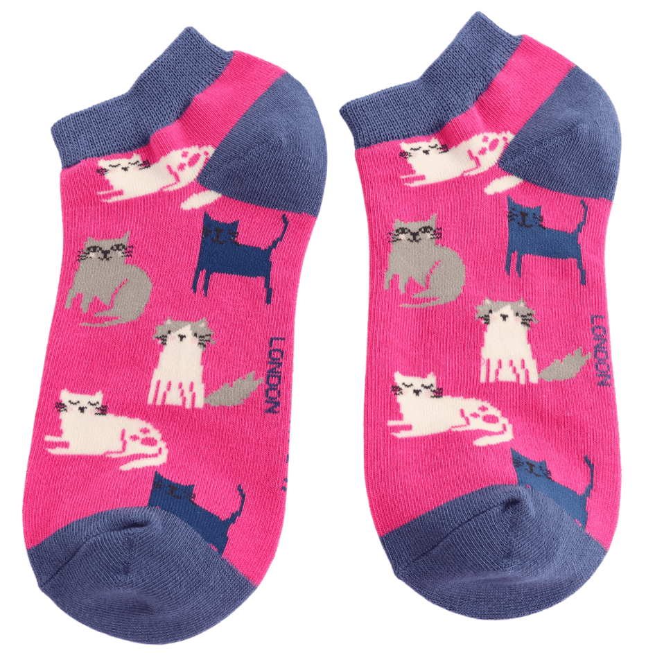 Pair of Miss Sparrow ladies' hot pink bamboo trainer socks featuring white, grey and navy kittens with contrasting navy cuffs, heels and toes.