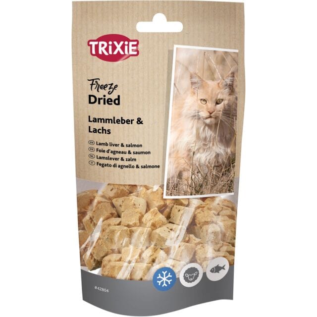 Trixie Freeze Dried Lamb Liver & Salmon cat treats in a 25g resealable pouch.